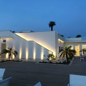 modica-beach-resort.sicilyhotelsitaly.net/