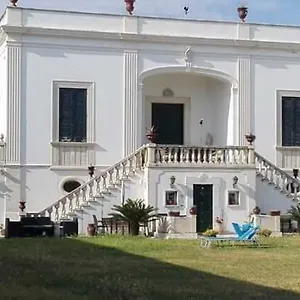 villa-longo-de-bellis.barihotels.org/